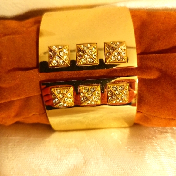 Victoria Secret gold tone and rhinestone large cuff bracelet - Picture 1 of 6